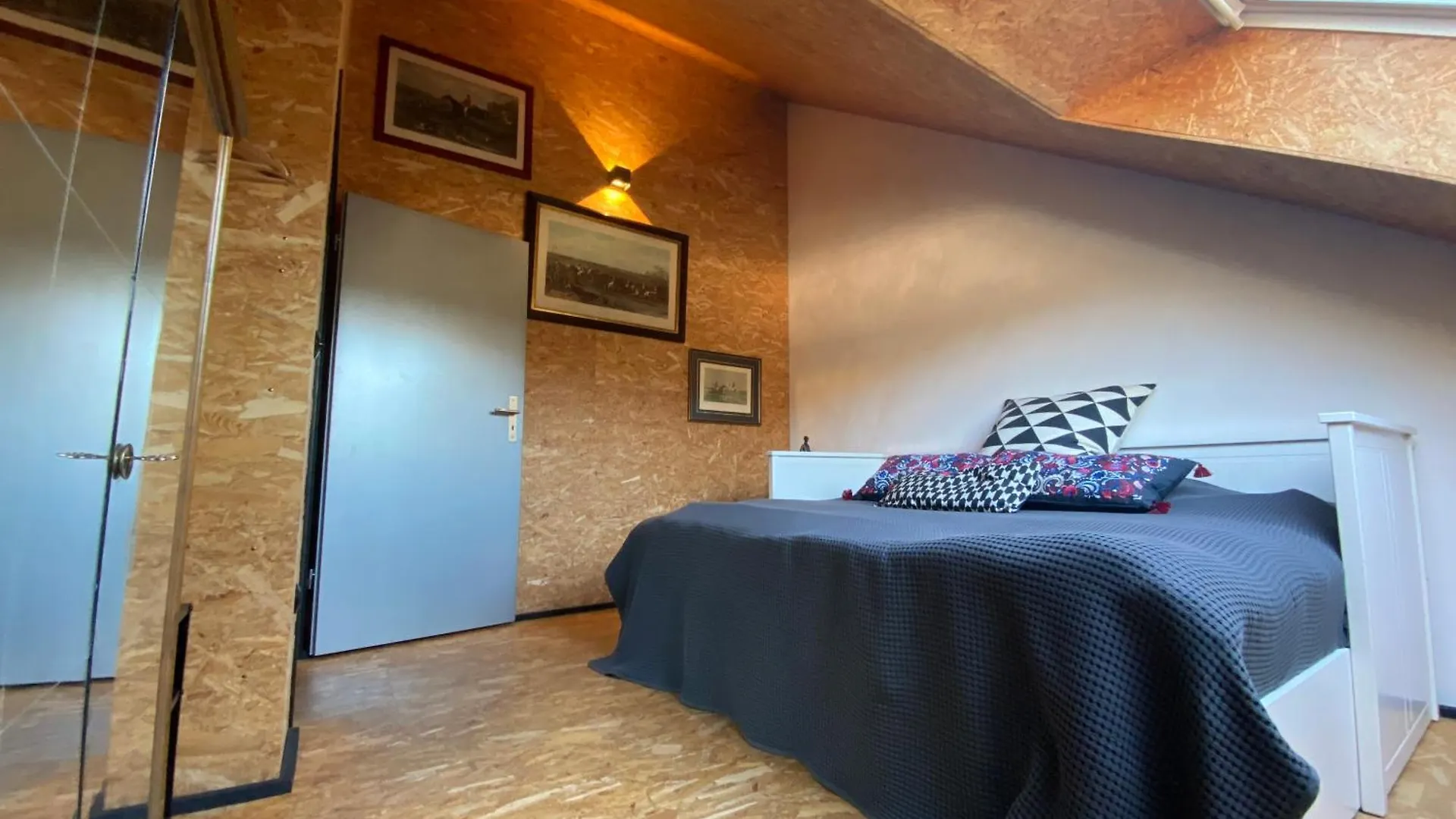 Un Der Attert - Celine'S Loft - Luxembourg Villa Boevange-sur-Attert 0*,